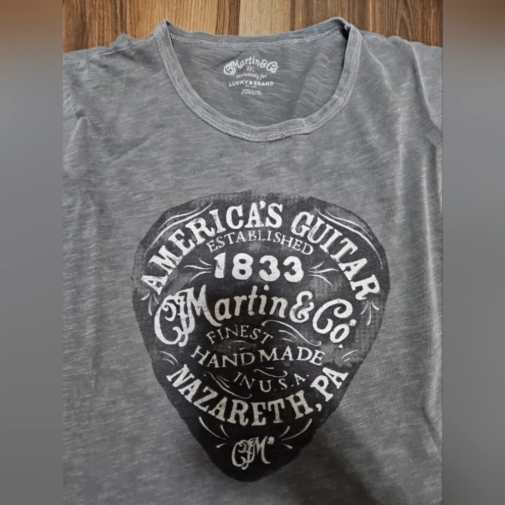 Lucky Brand Mens 2XL Tshirt C.F. Martin & Co. Guitar Pick Gray Doublesided RARE
